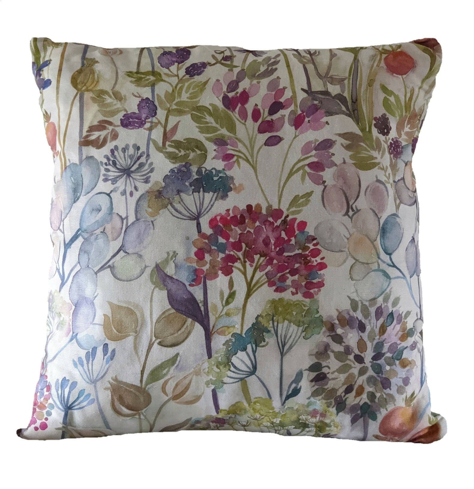 Voyage Hedgerow cream Cushion
