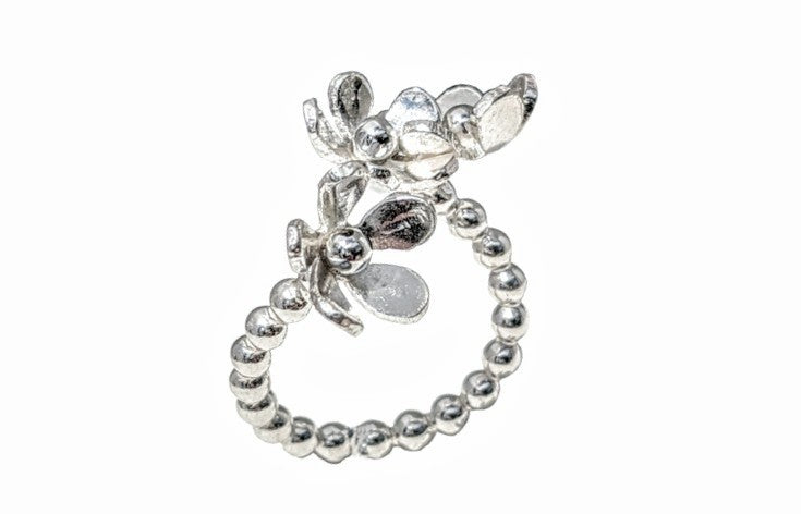 Three flower open ring