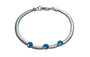 Pau shell 3 stone snake chain bracelet